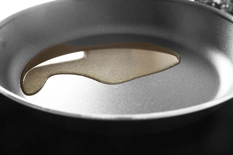 什么油最不健康呢？是大豆油吗？提醒：这4种油尽量少吃或不吃
