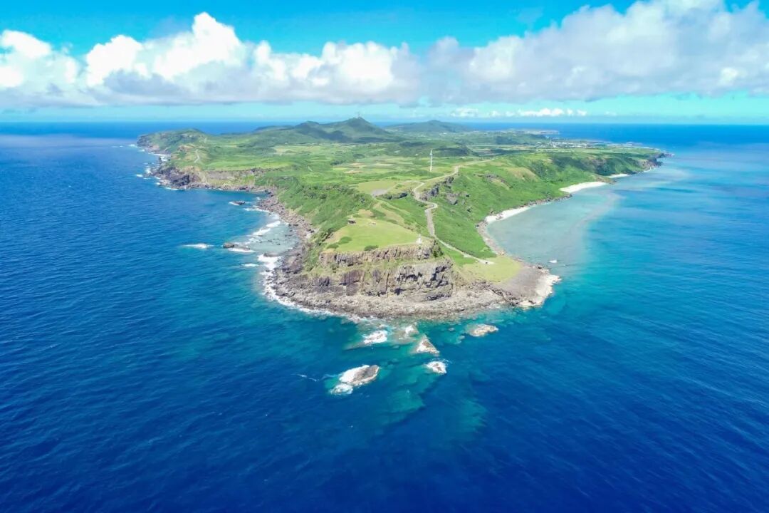 美军先进导弹首次部署至冲绳与那国岛，距中国台湾仅110公里，站在岛上甚至可肉眼远眺台湾
