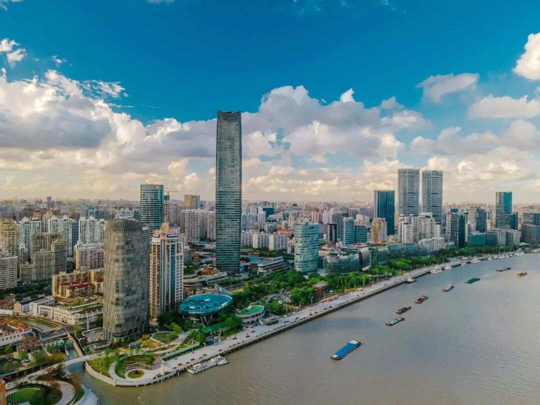 AI护航、数据增信，虹口推出全球航贸供应链服务平台，组建航运金融新联盟