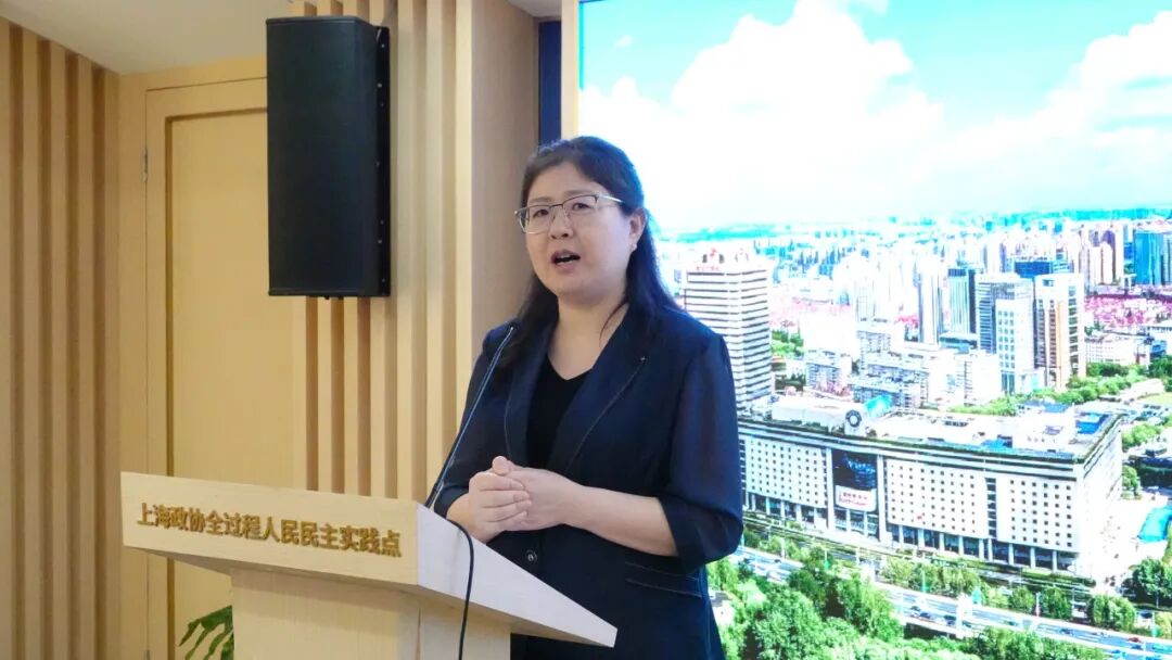 把思政课搬进协商现场——我校在上海政协全过程人民民主实践点开展关于人民民主的思政课