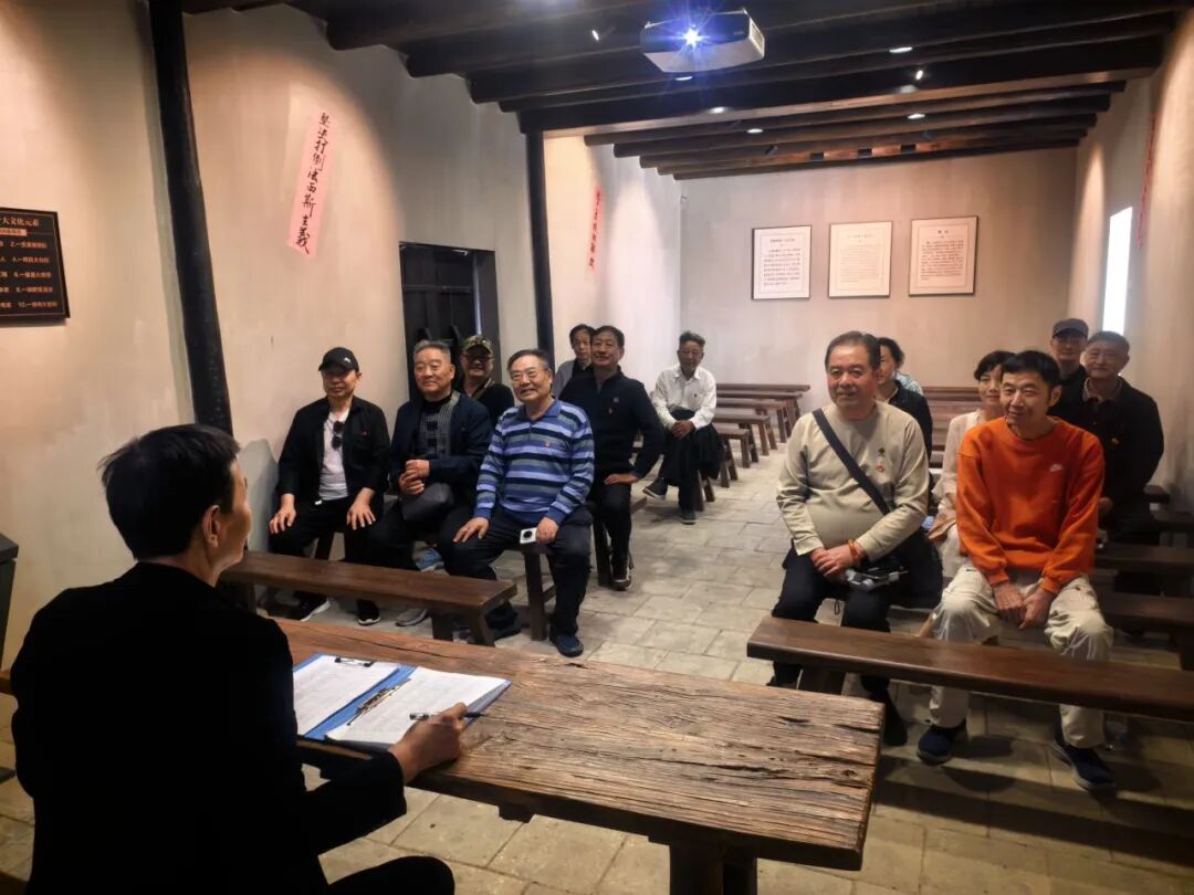 情系桑榆暖人心 银发生辉守初心——襄城区人民法院开展离退休老干部慰问系列活动