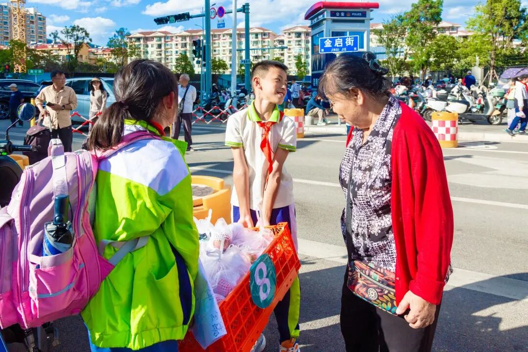 共享秋收的甜蜜！盘龙区金康园小学教育集团举行第六届“苹果节”