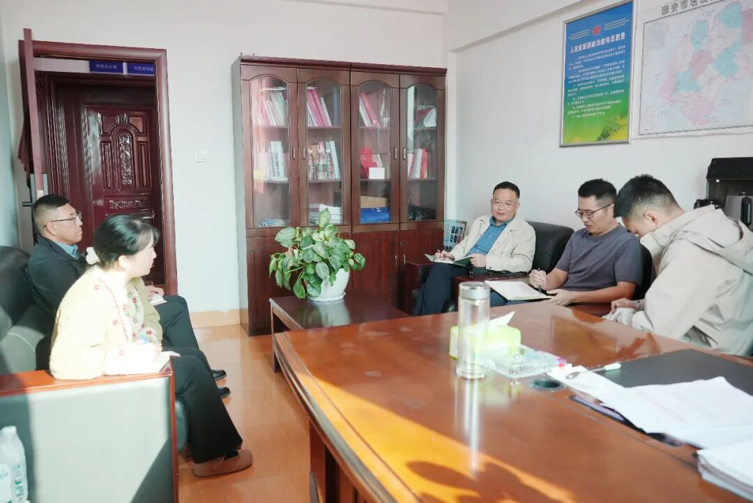 茶韵法度 | 名山区法院党组书记、院长提名人选任泓光到法庭走访调研