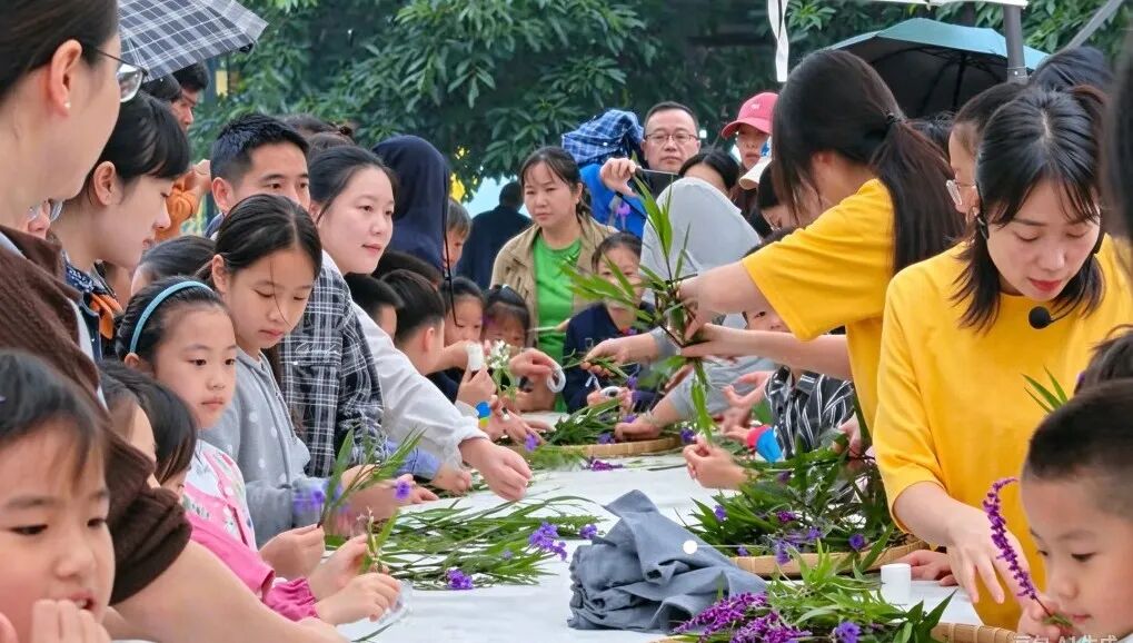 做手环、烤柿挞！伍家岗这场活动太上头→