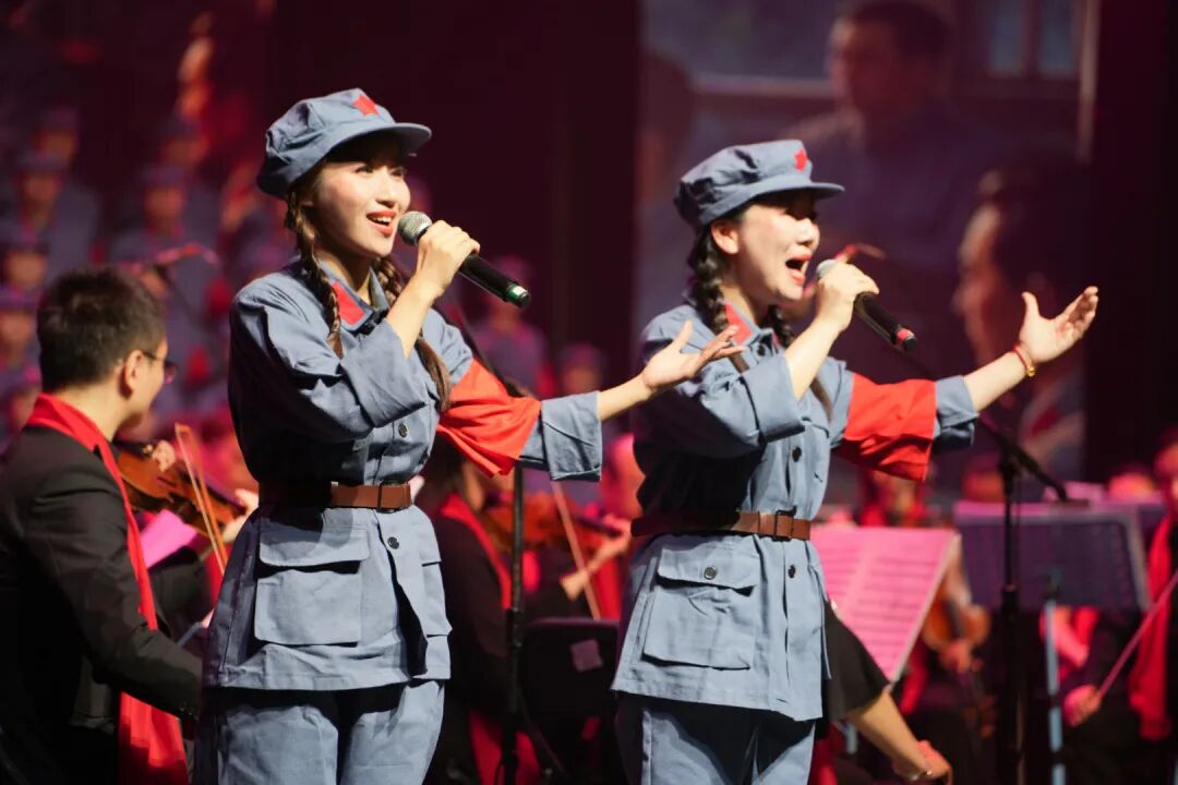 “长征精神 民族之魂”纪念红军长征胜利90周年交响合唱音乐会圆满落幕