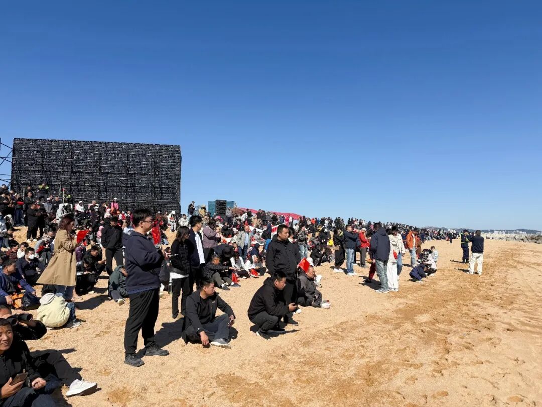 发射在即！此刻，日照海边→