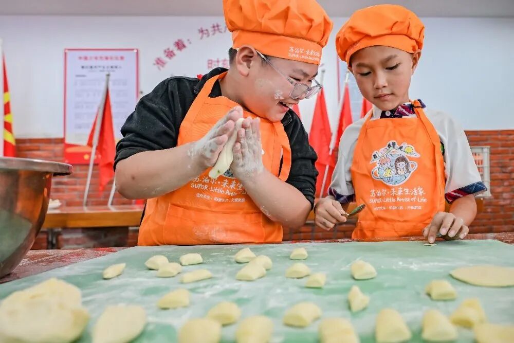 “希望工程·未来生活家”赋能乡村食育课堂