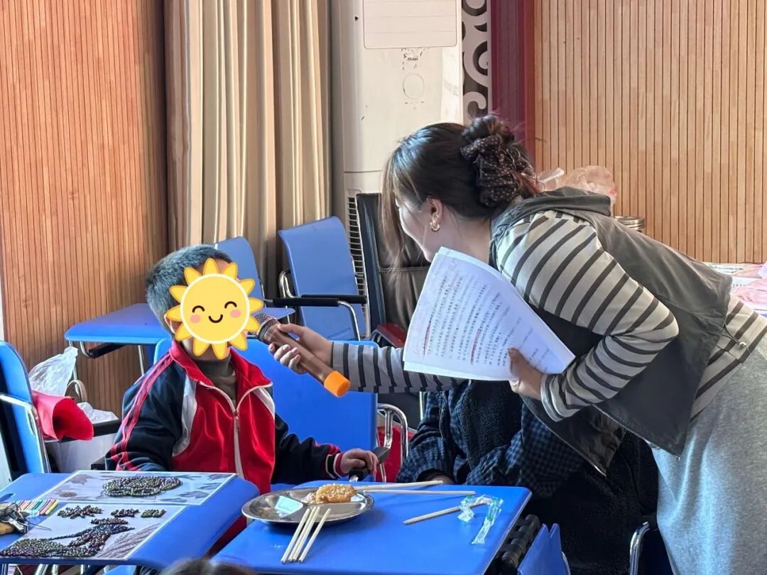 【爱暖万家项目 】 盐池县妇联开展“情暖重阳・ 爱伴成长”困境家庭亲子关爱活动