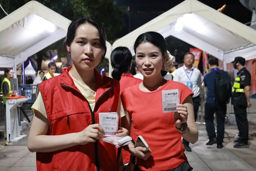 第二现场助威浙BA，趣味闯关点燃全民健身！台州体彩“迈开步 动出彩”活动精彩纷呈