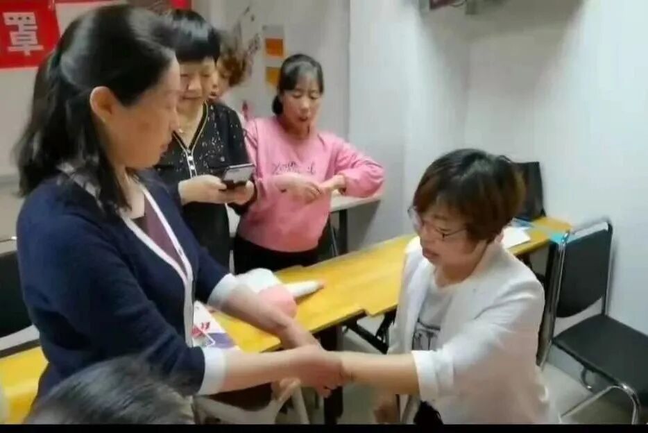 女性文化学堂|市妇联、市总工会邀您来上小儿推拿课啦！