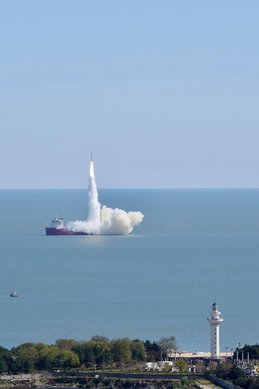 火箭与碧海蓝天浪漫同框！谷神星一号海射型遥八运载火箭在日照发射成功