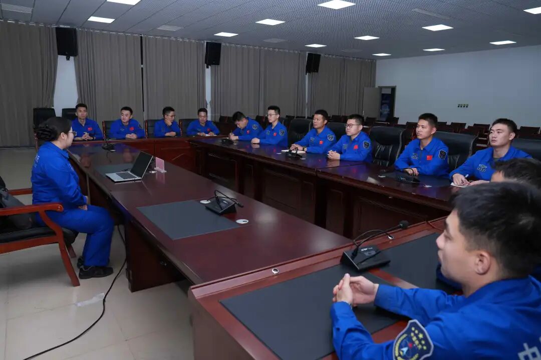 山海相拥 逐梦九天——太原卫星发射中心慰问海上发射团队侧记