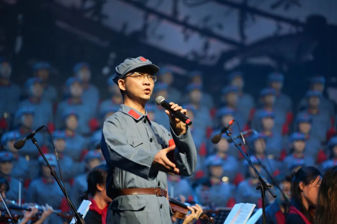 “长征精神 民族之魂”纪念红军长征胜利90周年交响合唱音乐会圆满落幕
