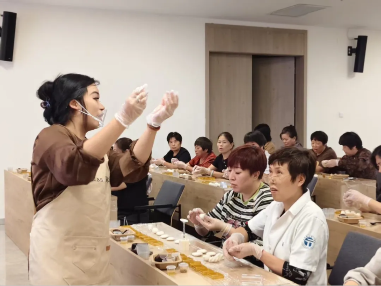巾帼暖重阳 孝善润心田——义乌市各级妇联开展重阳节主题活动