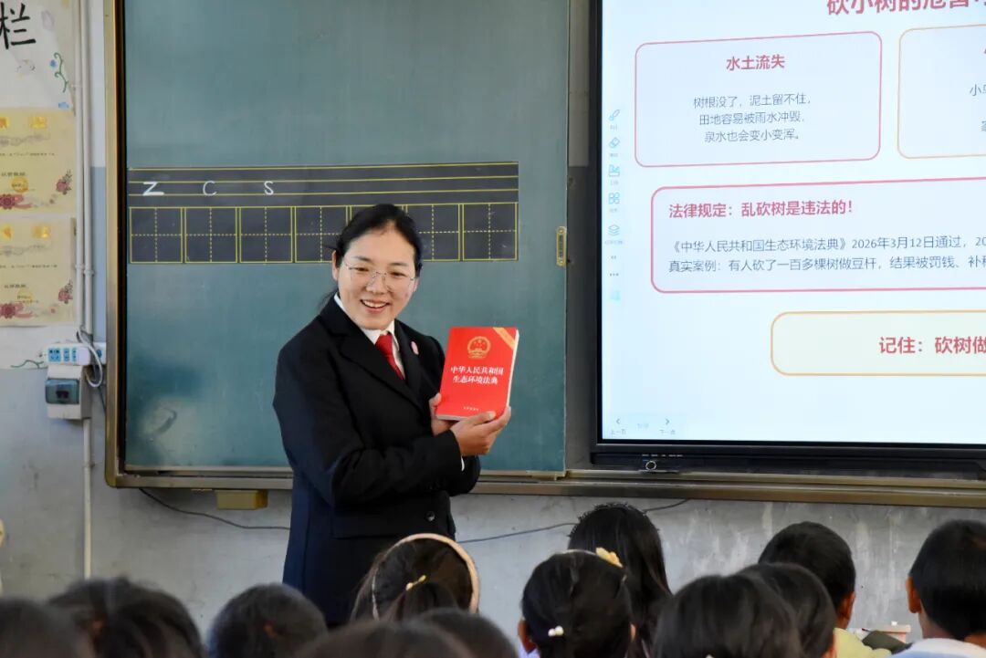 宁蒗法院：送法入乡村 “护苗”又护绿