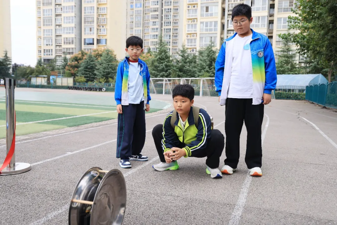 我区举办第六届中小学校园科技节