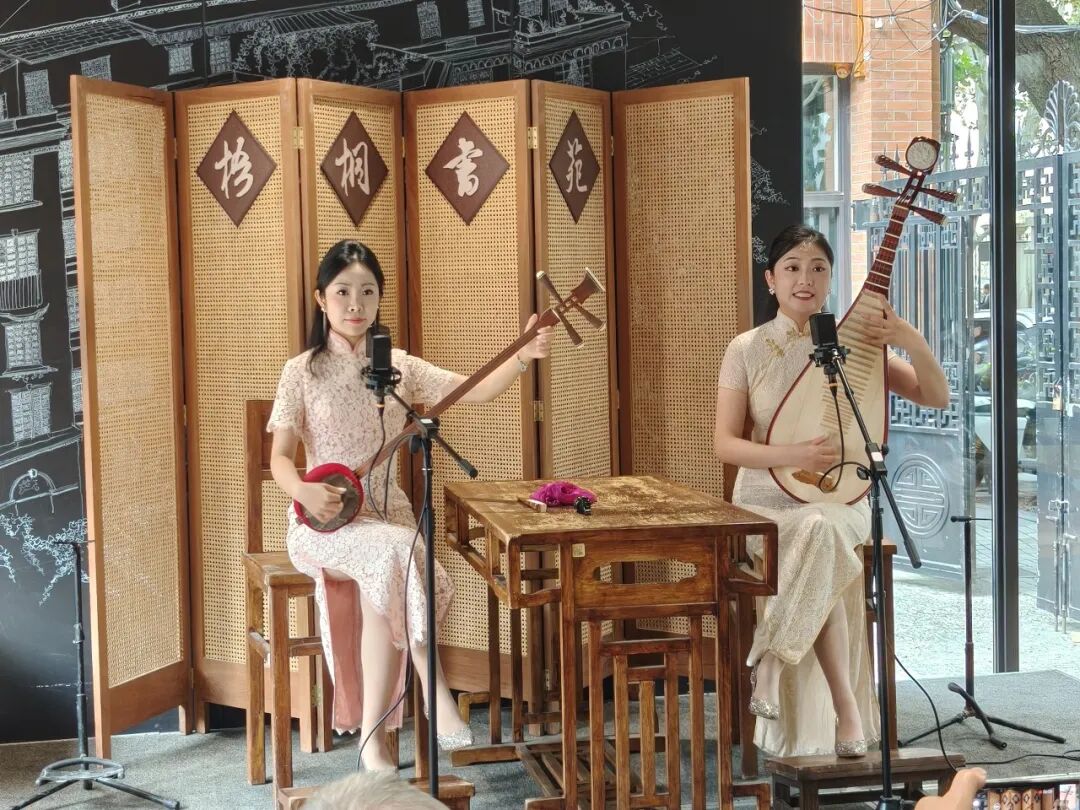 一餐烟火一曲韵，社区食堂打造家门口的评弹书场