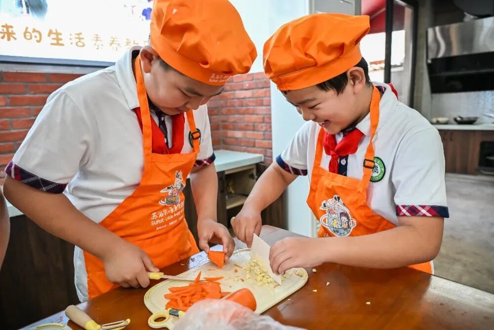 “希望工程·未来生活家”赋能乡村食育课堂