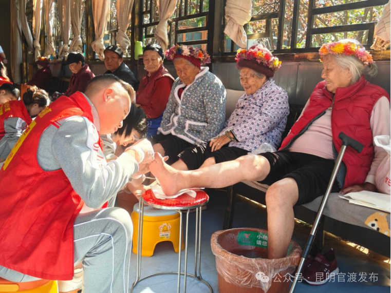巾帼聚力暖桑榆 昆明各级妇联开展重阳节主题活动