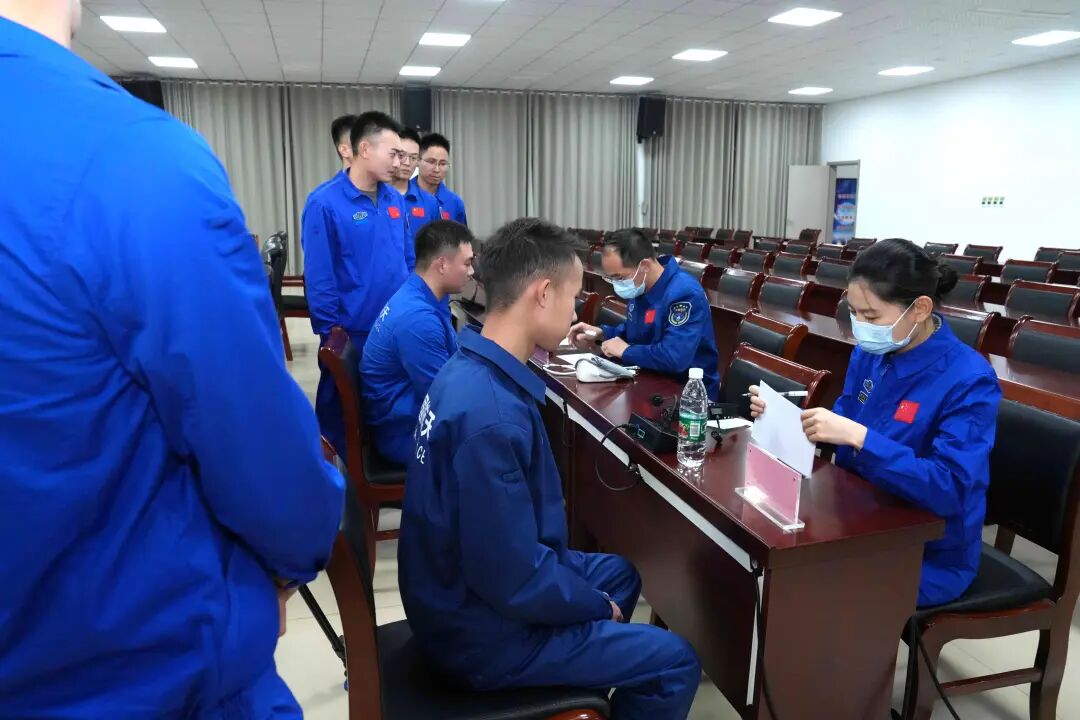 山海相拥 逐梦九天——太原卫星发射中心慰问海上发射团队侧记