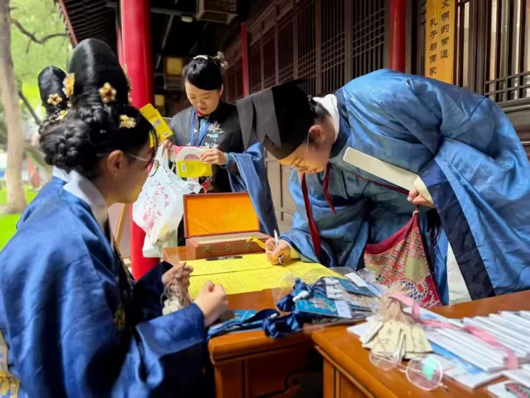 卢象升简历