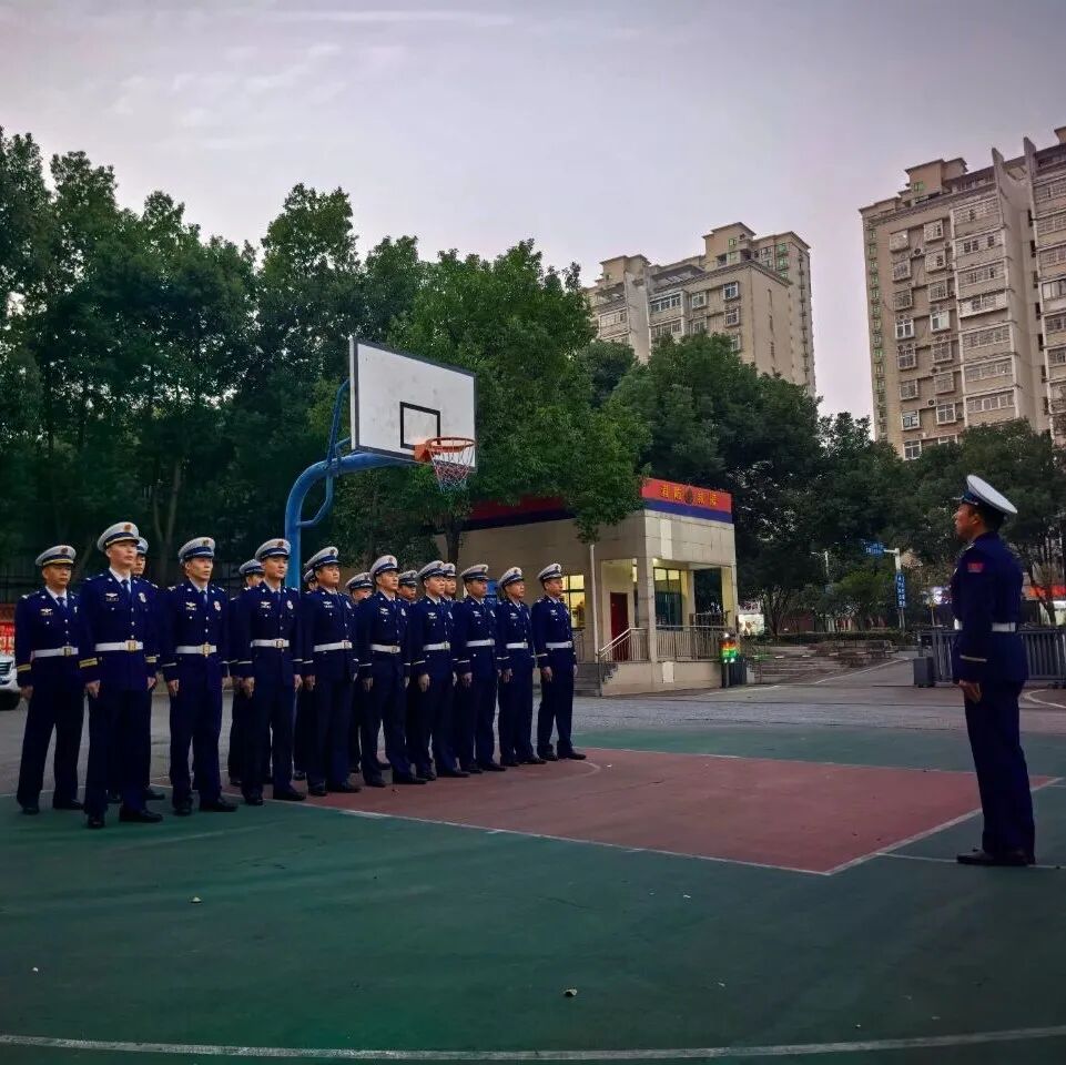小区圈块地放点杂物没什么？看完这个火灾现场，你还这么想吗