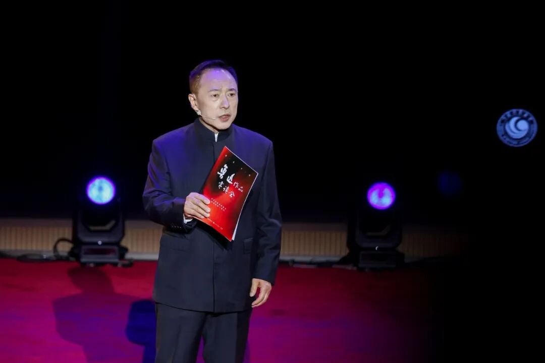 以诵读走进鲁迅——“朝花夕拾”赏读会致敬不朽文脉