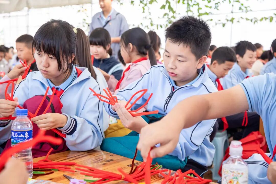 共享秋收的甜蜜！盘龙区金康园小学教育集团举行第六届“苹果节”