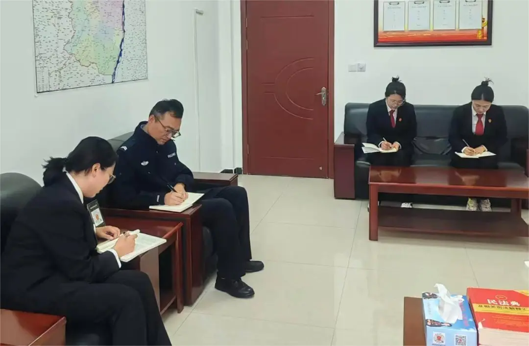 锚定目标补短板 凝心聚力促攻坚——合阳法院黑池法庭召开专题庭务会