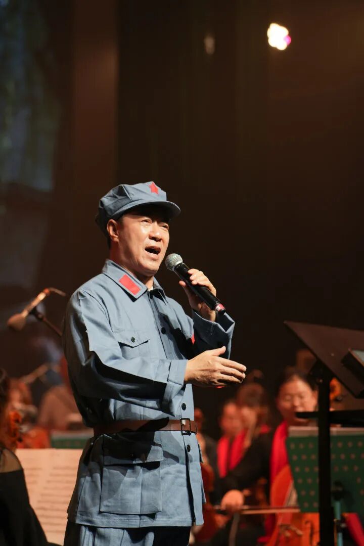 “长征精神 民族之魂”纪念红军长征胜利90周年交响合唱音乐会圆满落幕
