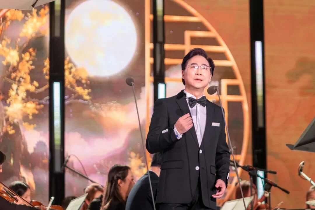 东湖音乐周启幕!廖昌永携上音师生唱响传承,遥敬师恩
