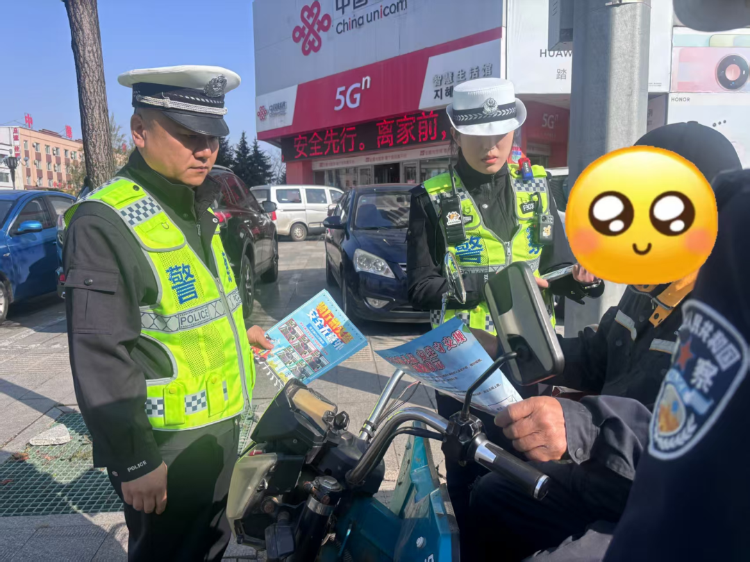 路口劝导守平安，文明骑行入人心 | 一盔一带
