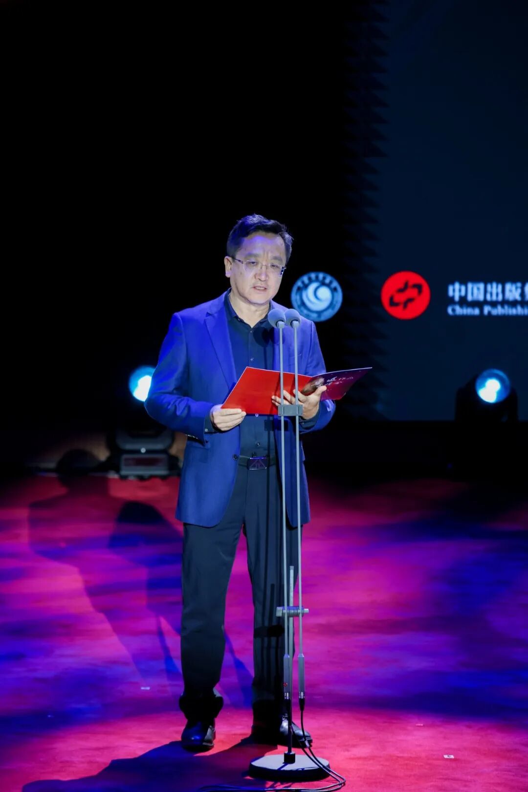 以诵读走进鲁迅——“朝花夕拾”赏读会致敬不朽文脉
