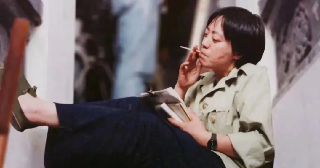 79岁许鞍华再获大奖：为软弱的人拍电影，比拍英雄更