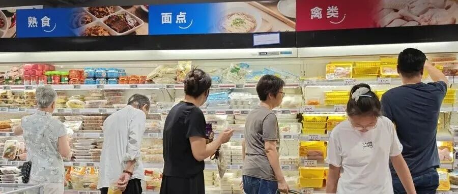 拉链一拉包一开，机器人自己把东西取出来了！宝山这家企业啃下业界“硬骨头”