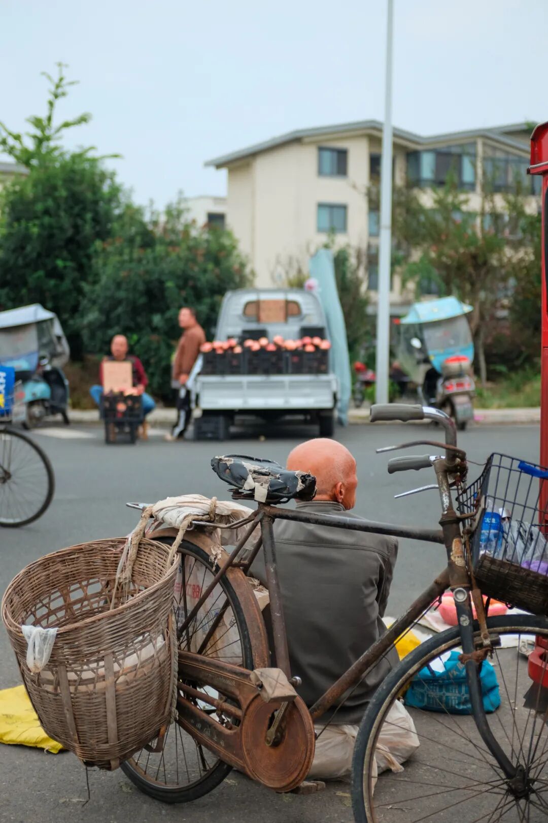 十年踏遍成都乡镇,他把老街留在镜头里