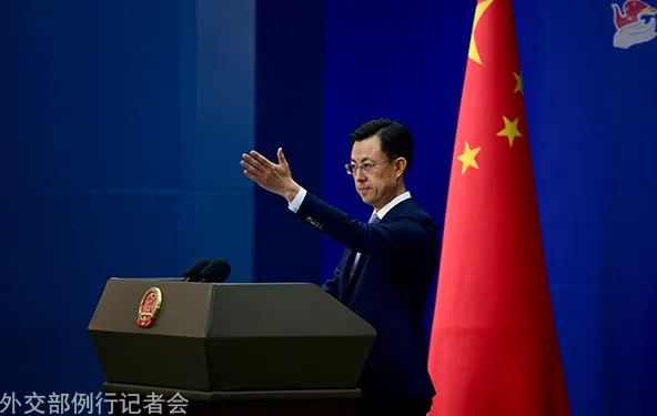 巴基斯坦已对来自中国台湾地区的航空公司关闭领空，是全球首个采取类似措施的国家，外交部：据我们了解，台湾地区民众的国际出行没有障碍