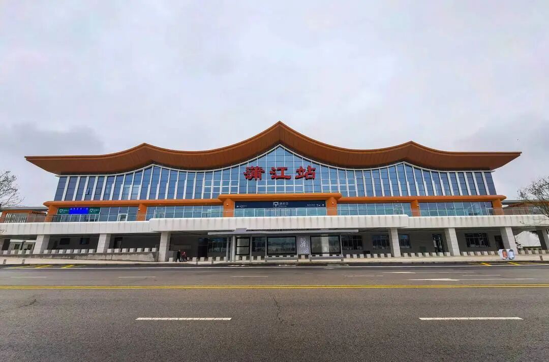 雅安至宜宾首开直达动车，最快2小时39分钟可达